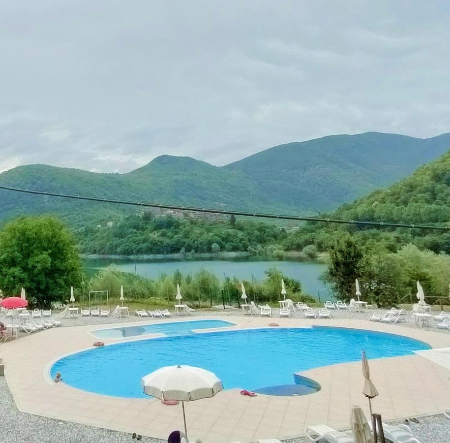 Hotel Palazzo Del Doma - Lake Vagli Vagli di Sotto エクステリア 写真