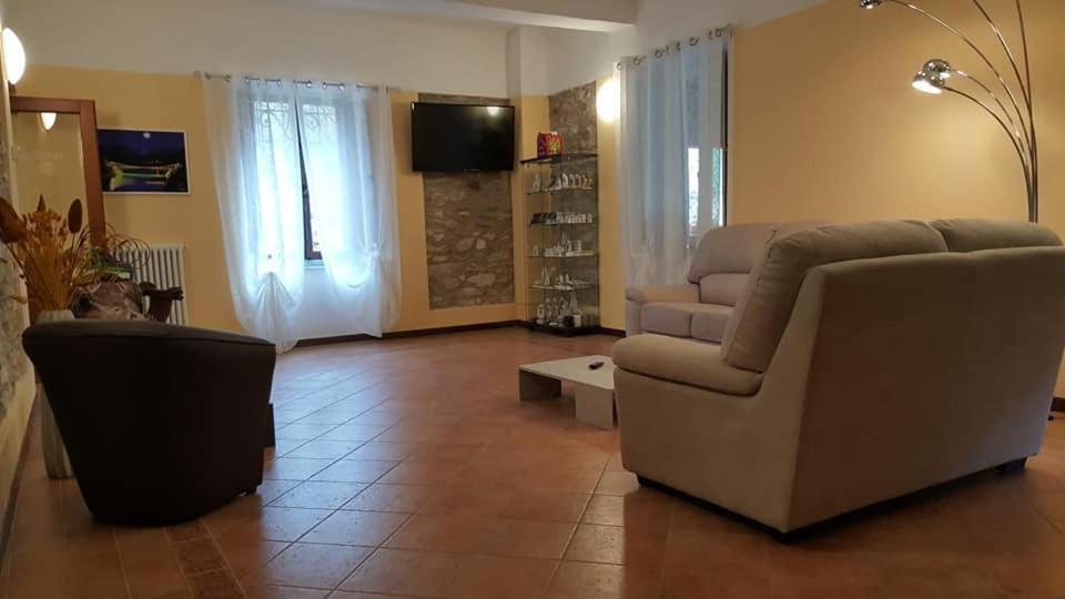 Hotel Palazzo Del Doma - Lake Vagli Vagli di Sotto エクステリア 写真